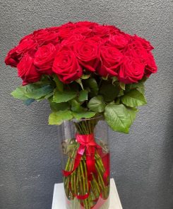50 red rose vase arrangement